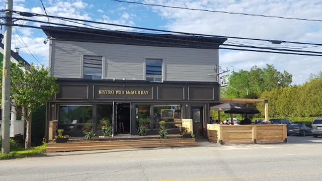 Bistro Pub McMurray