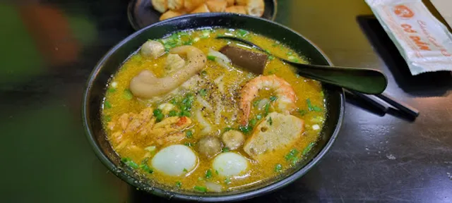Bánh canh cua cô Dần - 179B Ngô Thị Thu Minh - Tân Bình