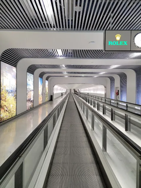 FNAC Aéroport Roissy CDG T1 ZP