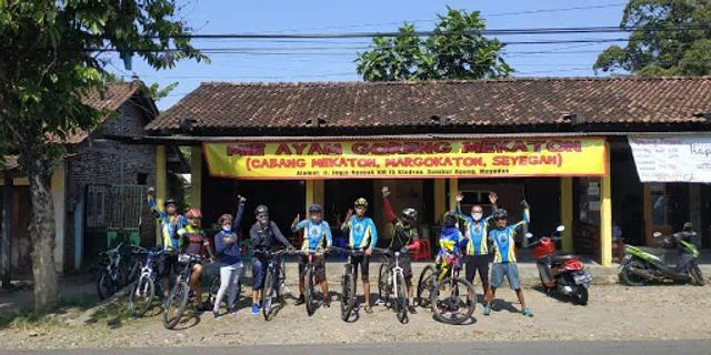 Mie Ayam Goreng Mekaton Ngijon