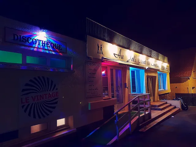 AU JOLI PONT DU COUDRAY