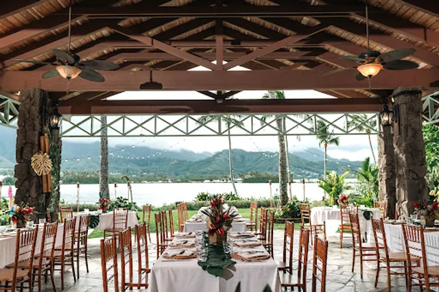 HULA GARDEN at Kahalu'u Pond By MICHEL'S