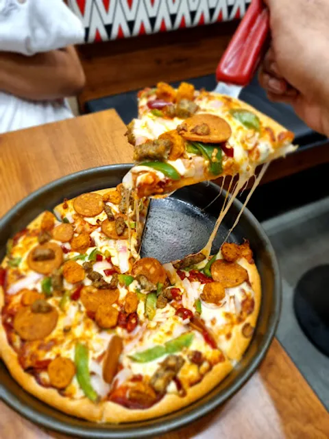 Pizza Hut | West Fort Sree Nagar, Thrissur