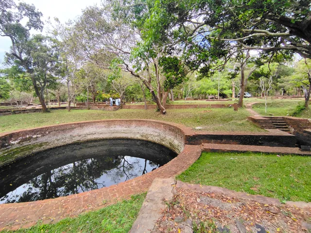 Yathuru Pokuna (Circular Pond)