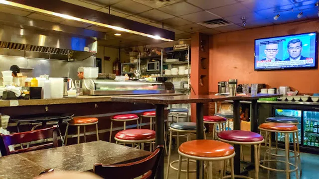 Absolute Noodle and Sushi Bar