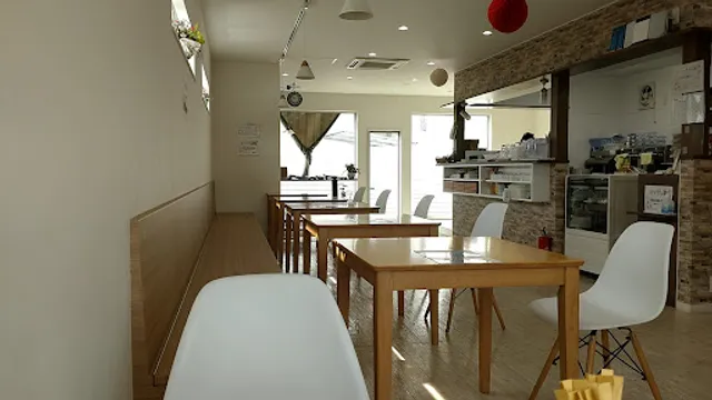 Haru Cafe