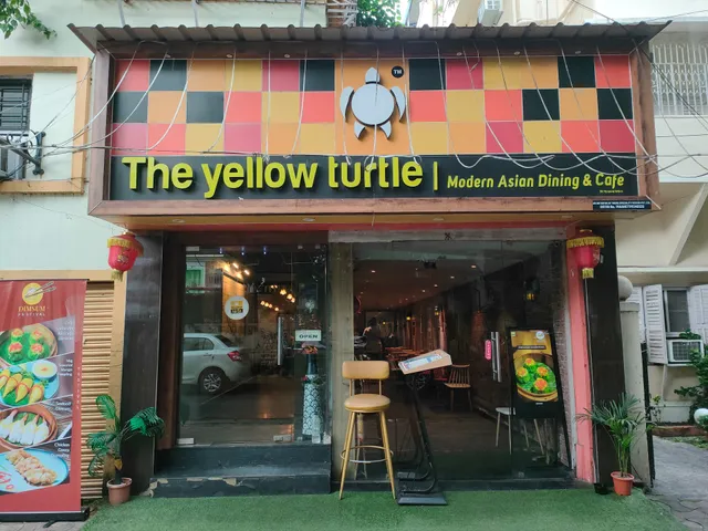 The Yellow Turtle