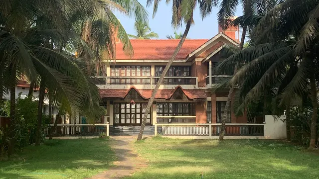 Beach Castle Homestay