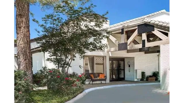 Value Suites Extended Stay - Arlington