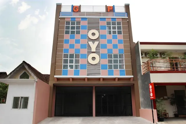 OYO 120 GP Residence