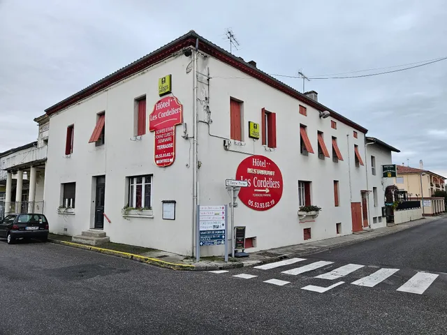 Logis Hôtel les Cordeliers