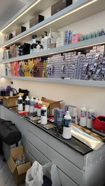 ร้านทำผม Finesse Salon