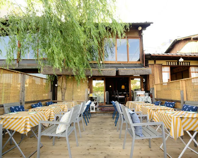 Ikariya Shokudo Kyo-machiya Townhouse Bistro