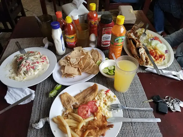 RESTAURANT DE MARISCOS LA HACIENDA