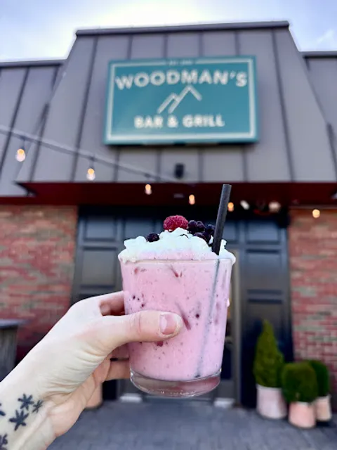 Woodman's Bar & Grill