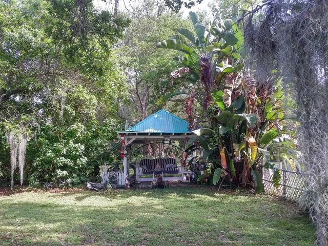 Landry House Bed & Breakfast