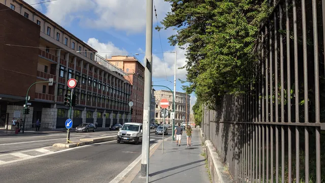 Absolute Colosseum Apartment