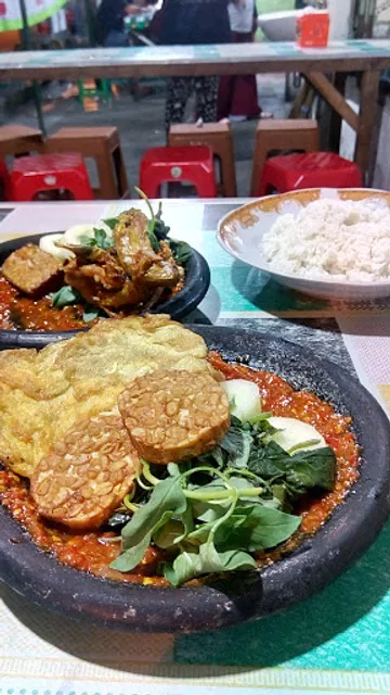 Sedap Rasa Cak Mahfud