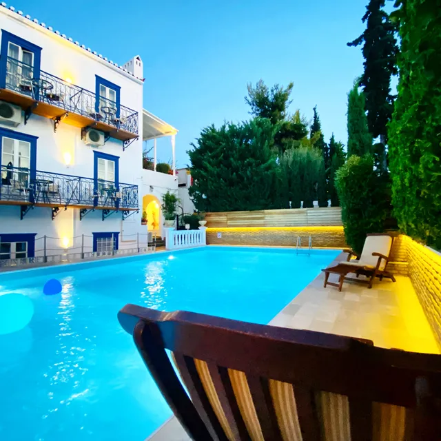 Armata Boutique Hotel