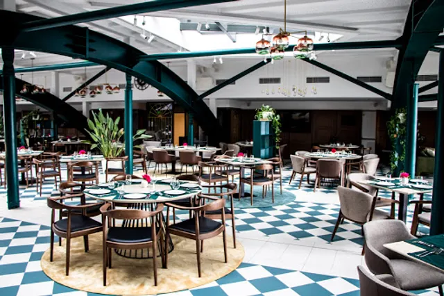 Vienna Café & Restaurant