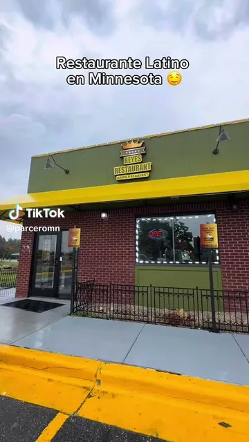 Los Reyes Restaurant Bar