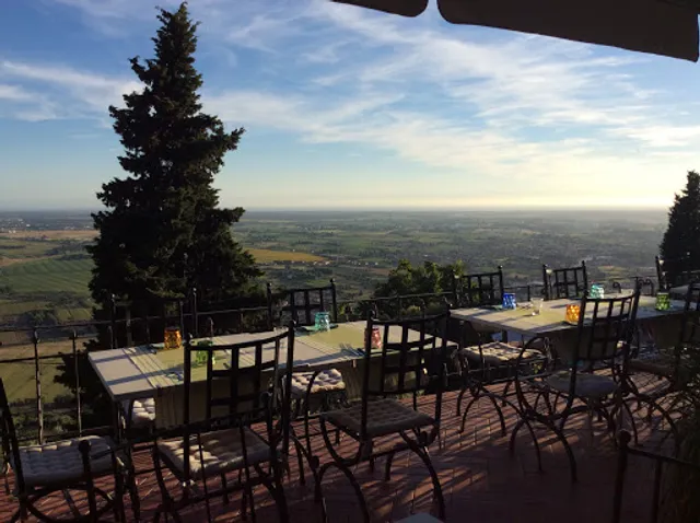 BORGO DEGLI ARANCI - Loc. LE CAPANNE