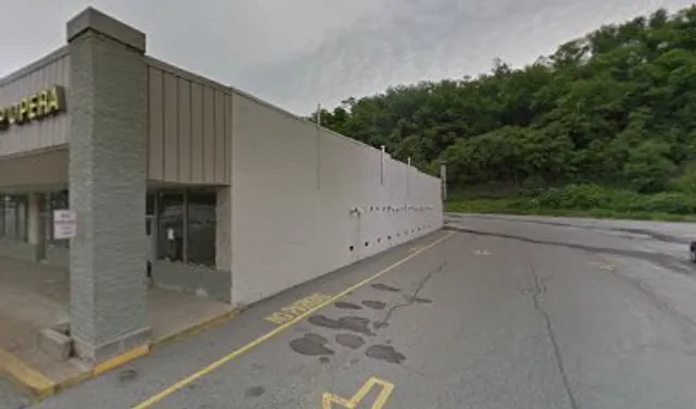 Braddock Hills Laundromat