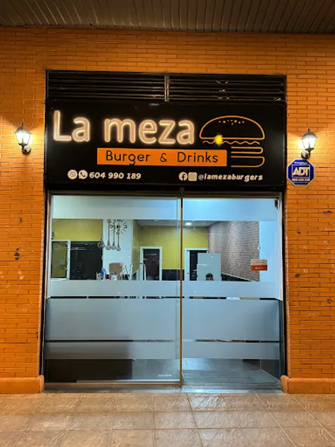 La Meza Burger