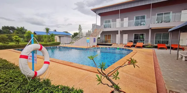 Pakham Gardens Resort