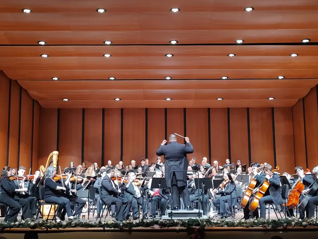 Lee College Performing Arts Center