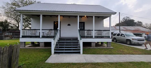 Pierre Part Cajun Retreat