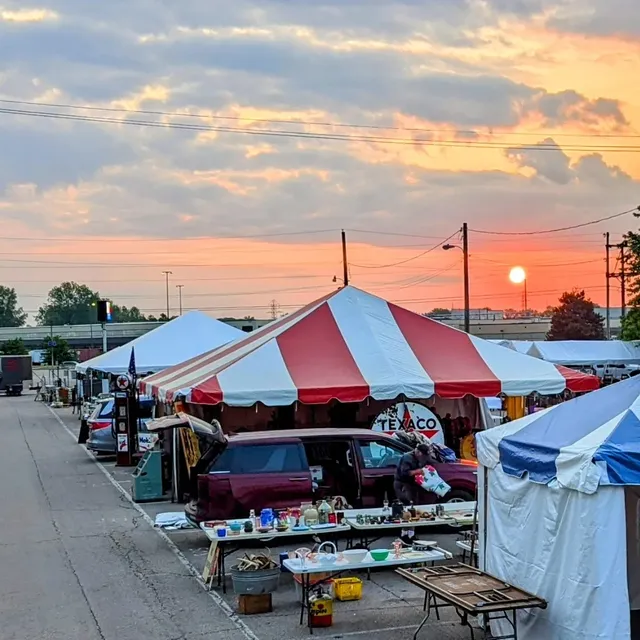 Springfield Antique Show and Flea Market