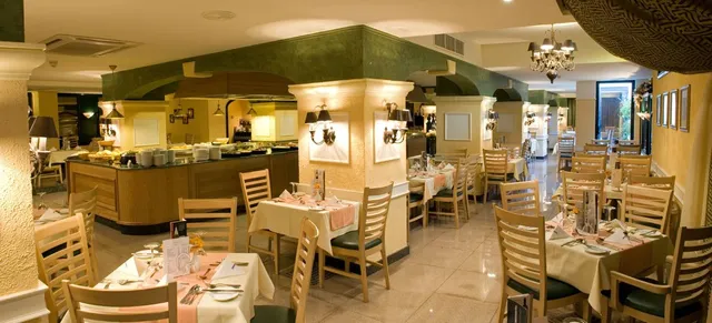 Santana Restaurant Tourists Board Approval First Class Restaurant