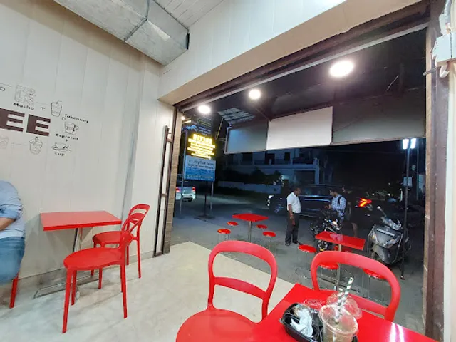 Darling Dimsum (Aliganj)