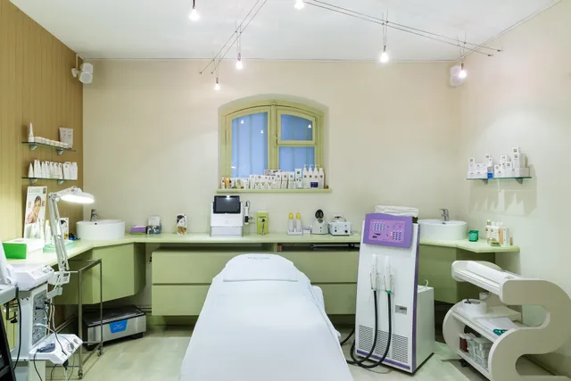 Studio 33 Beauty Point