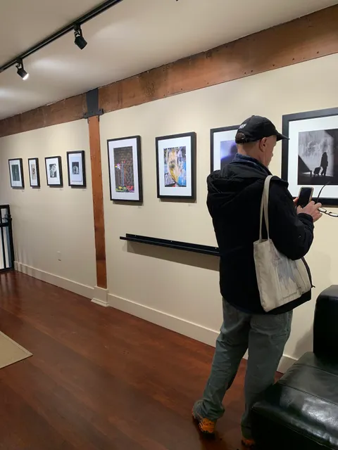 LightBox Photographic Gallery