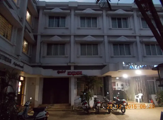Hotel Madhuvana