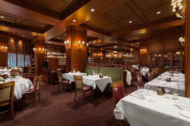 Hy's Steakhouse & Cocktail Bar