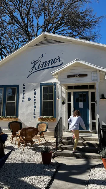 Kinnor Coffee & Cocktails