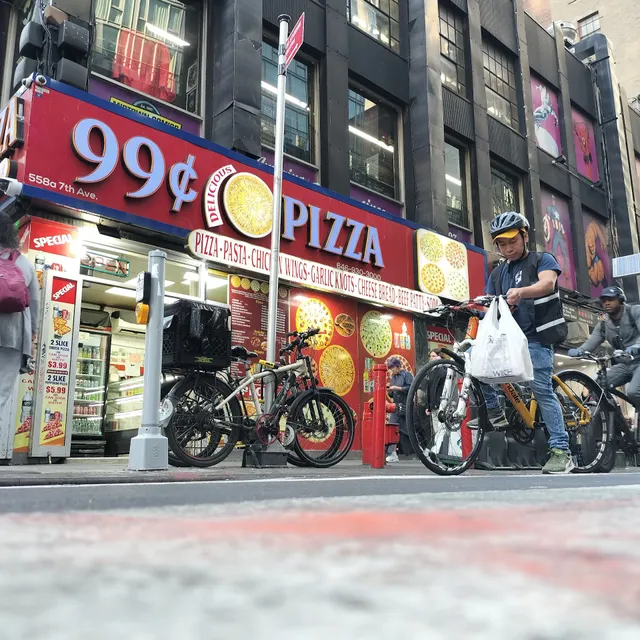 Paula Varsalona Atelier