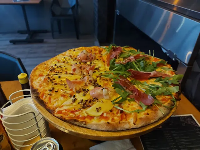 Pizzería Alto Horno Constituyentes