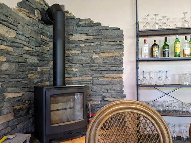 SPICE ROAD Curry House and Lodge