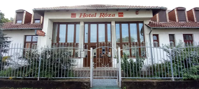 Roza Hotel