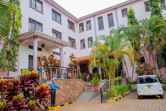 Sapphire Hotel Limited