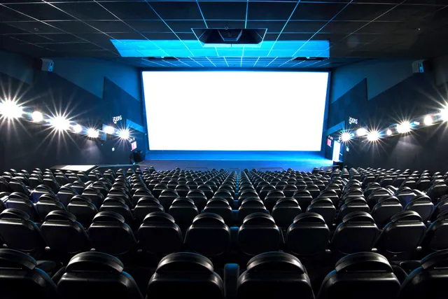 CINESA PUERTO VENECIA · ISENSE