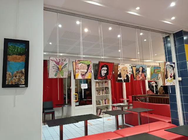 Café des petits frères