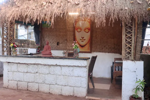 Chique Shanti Resort