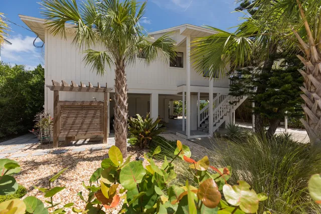 Seagrape Beach Cottage