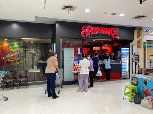 SWENSEN’S Lotus Charansanitwong