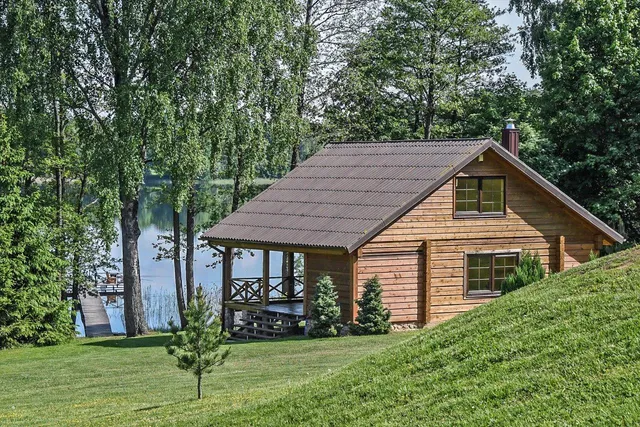 ,,Namelis prie Čičirio"